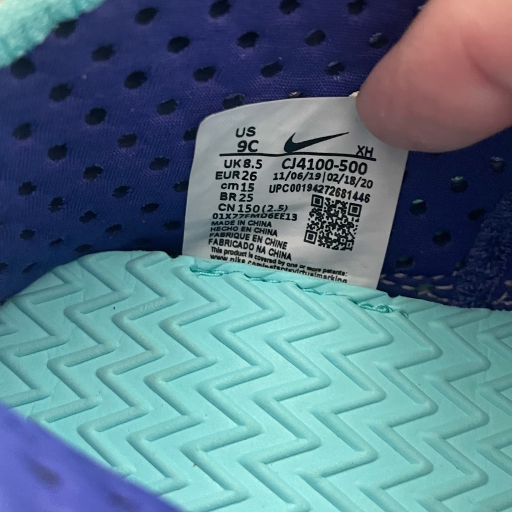 Nike (TD) Ky-Breezy Persian
Violet Aurora Size 9 Water Shoes - Picture 7 of 10
